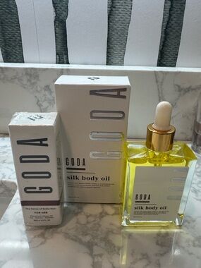 NWT GODA PHEROMONE INFUSED OIL FOR : RIHANNAS FAVORITE!!!❤️